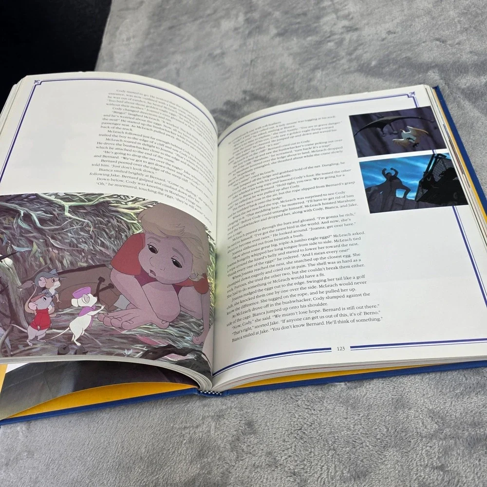 VINTAGE Disney's Treasure of children's‎ classics-Hardcover Special ED '97